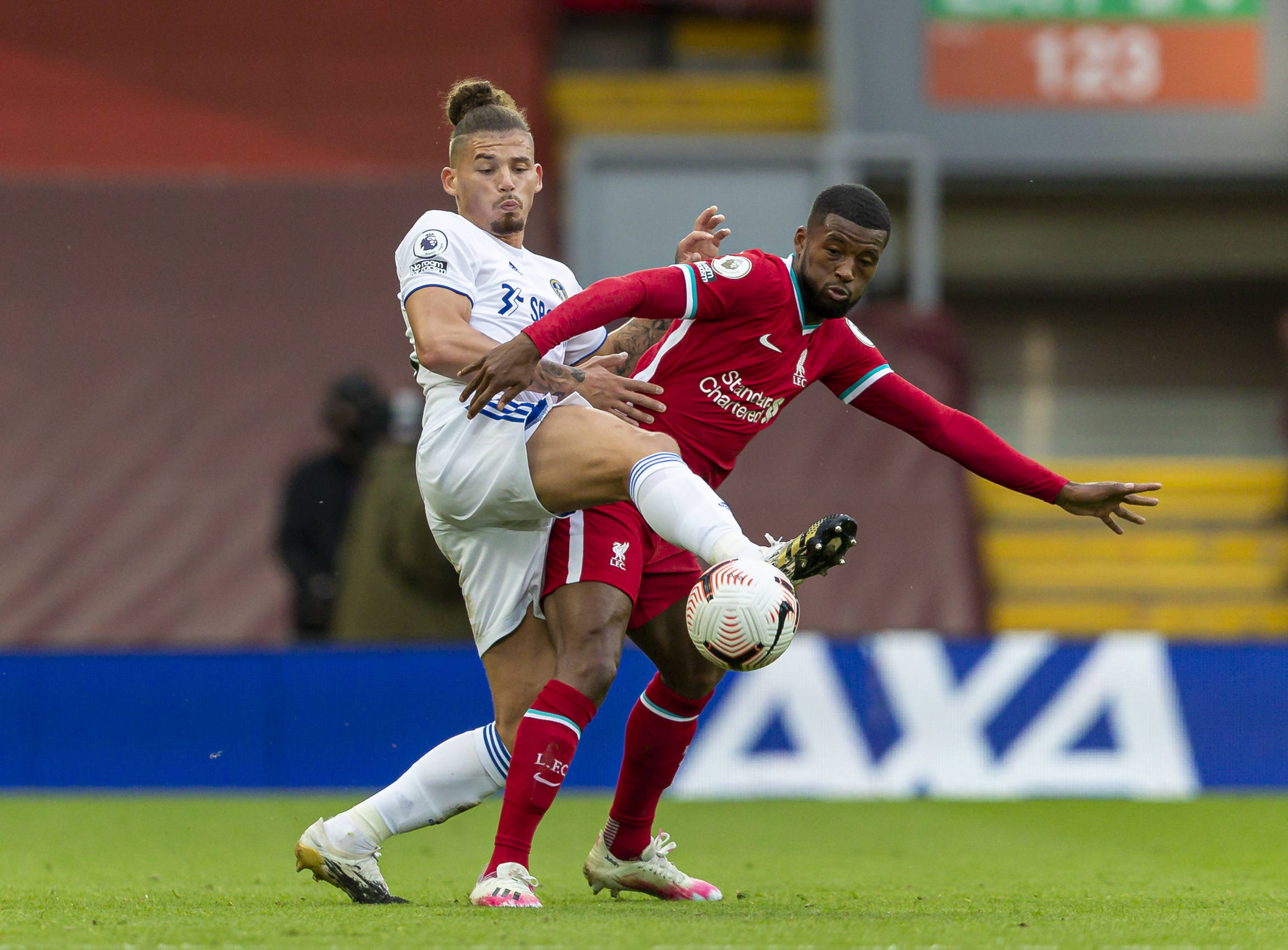 受观众喜爱 受观众喜爱